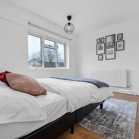 Stylish Excel 3 Bedroom Flat Londres Exterior foto