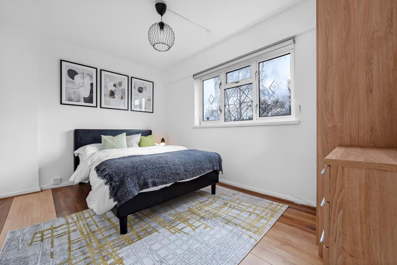 Stylish Excel 3 Bedroom Flat Londres Exterior foto