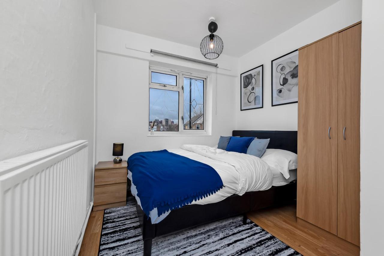 Stylish Excel 3 Bedroom Flat Londres Exterior foto