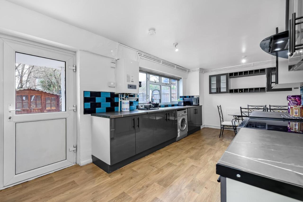 Stylish Excel 3 Bedroom Flat Londres Exterior foto
